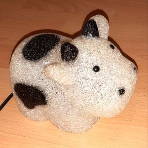 Super Adorable Vinrage Cow Lamp